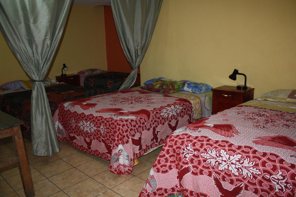 Hotel Kasa Kamelot Quetzaltenango Extérieur photo