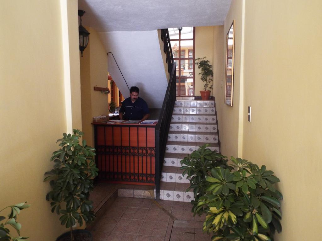 Hotel Kasa Kamelot Quetzaltenango Extérieur photo