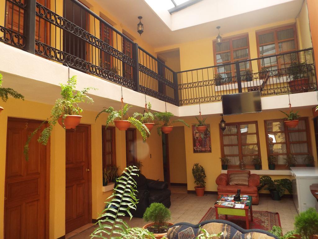 Hotel Kasa Kamelot Quetzaltenango Extérieur photo