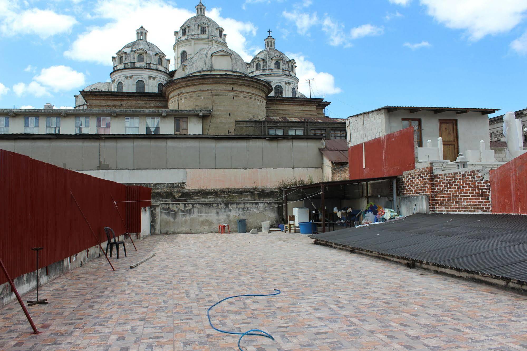 Hotel Kasa Kamelot Quetzaltenango Extérieur photo